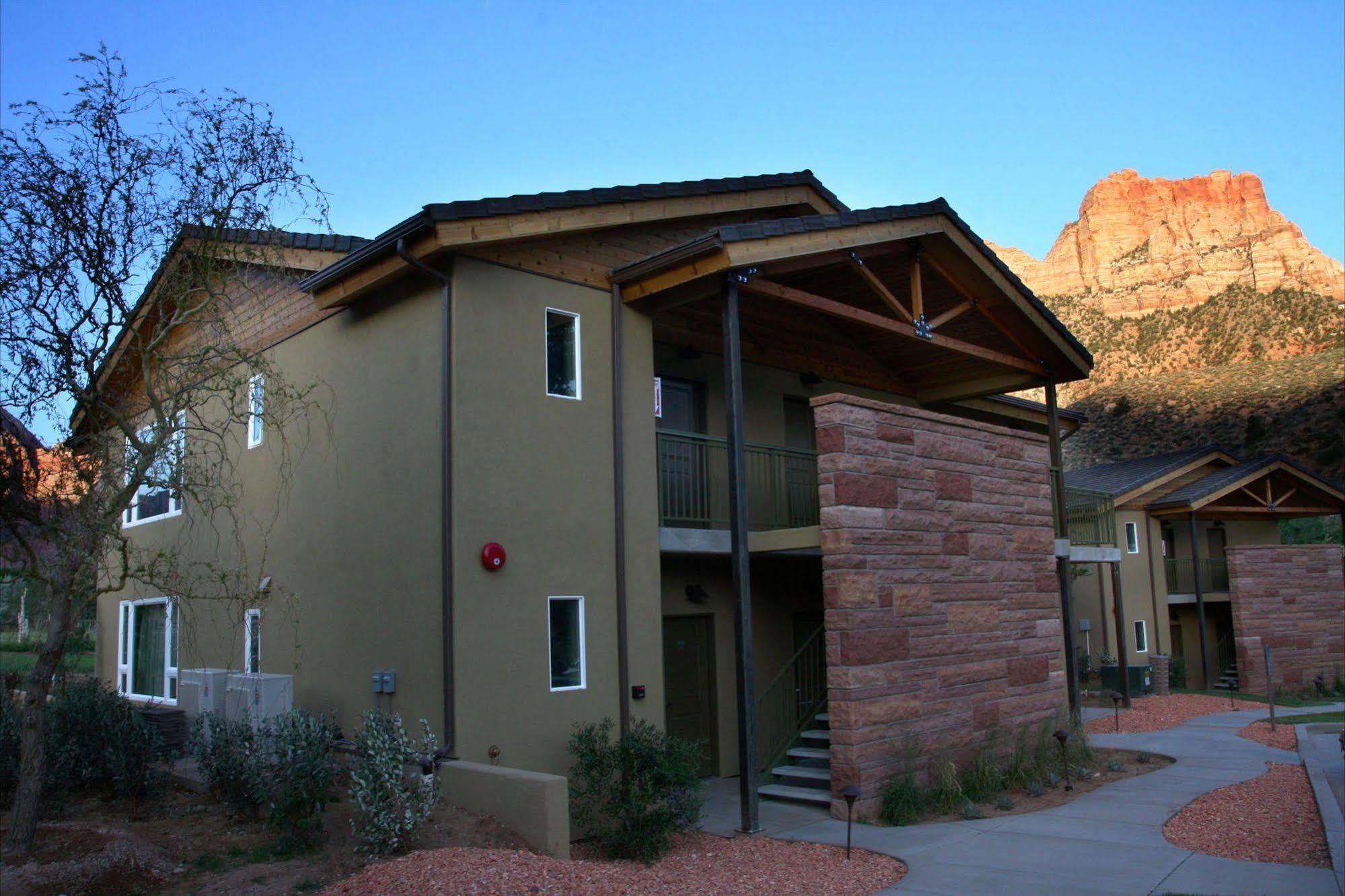 Driftwood 3* Springdale